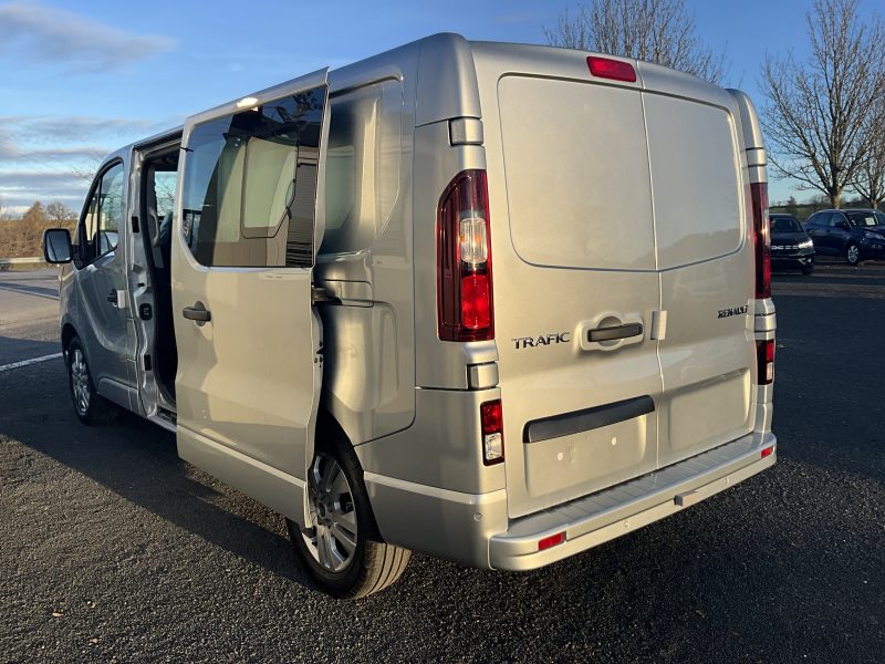 RENAULT TRAFIC CABINE APPROFONDIE 2024