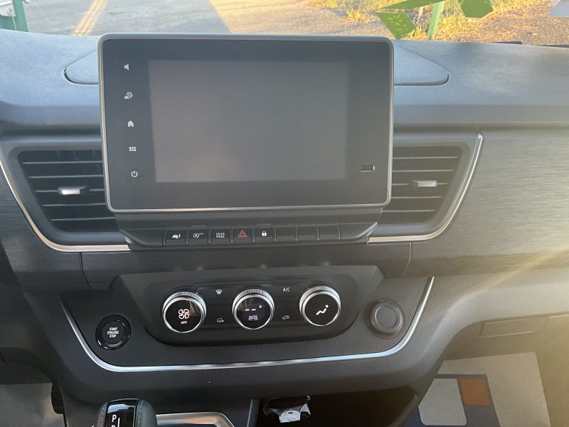 RENAULT TRAFIC CABINE APPROFONDIE 2024