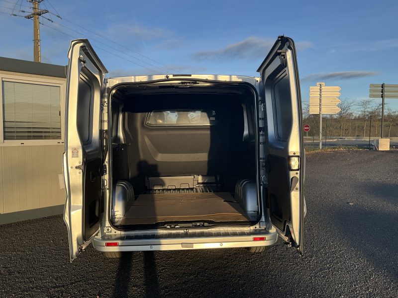 RENAULT TRAFIC CABINE APPROFONDIE 2024