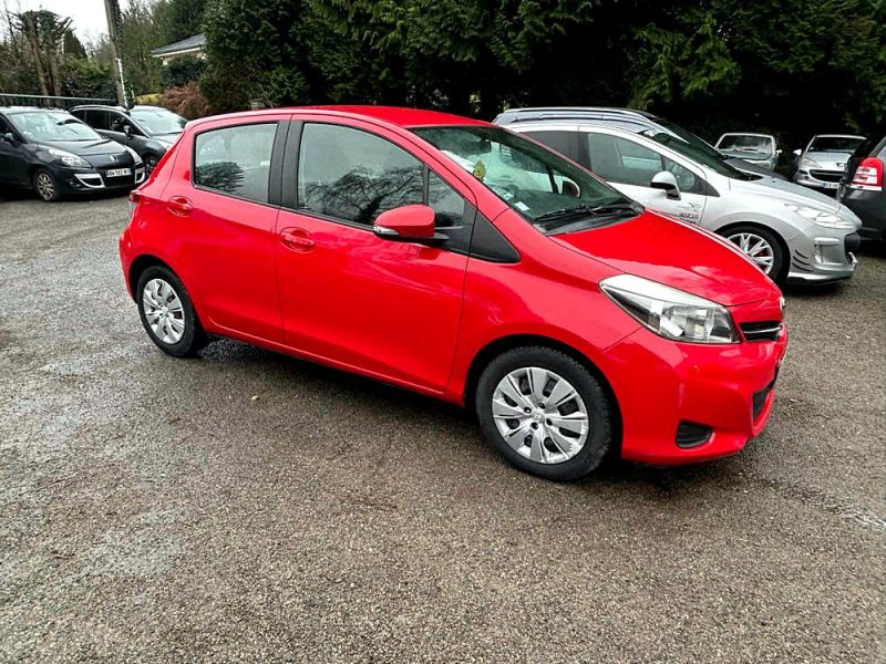 TOYOTA YARIS III 2012