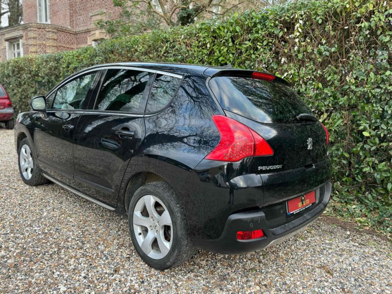 PEUGEOT 3008 Monospace 2011 2.0 HDi 150 / Blue HDi 150cv