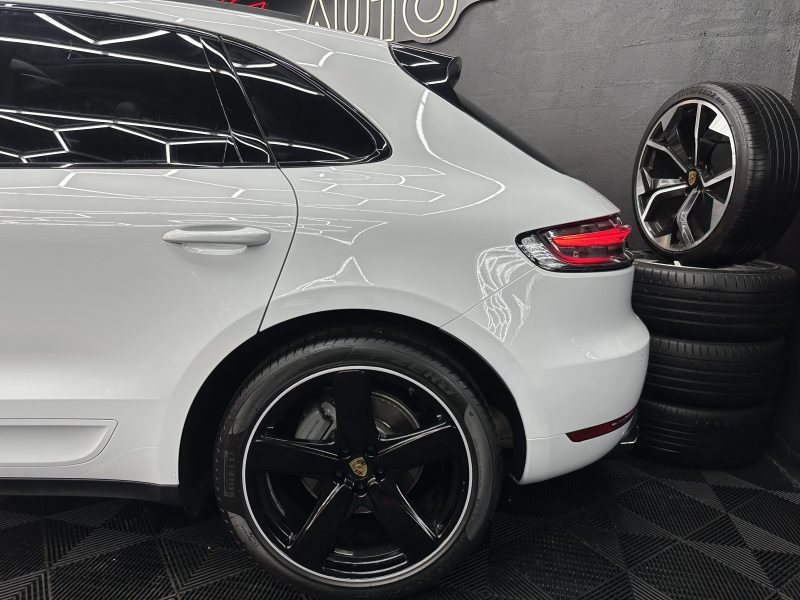 PORSCHE MACAN II 2020