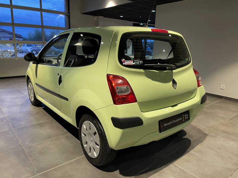 RENAULT TWINGO II 2009