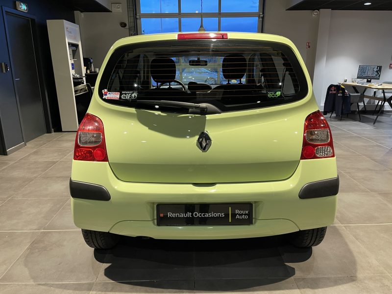 RENAULT TWINGO II 2009