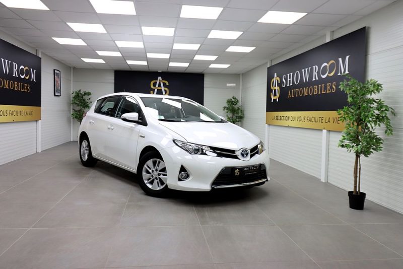 TOYOTA AURIS 2013