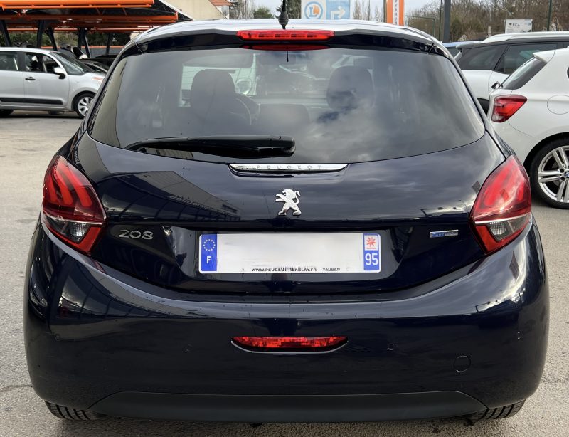 PEUGEOT 208 PHASE 2 STYLE 1.2 82 Cv GPS APPLE & ANDROID REGULATEUR 5 Pts CRIT AIR 1 - GARANTIE 1 AN