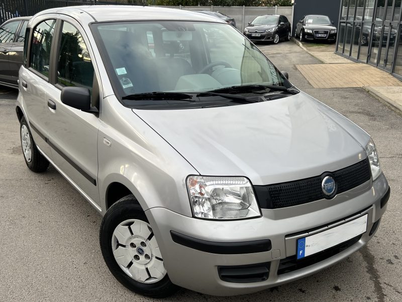 FIAT PANDA II 1.1 54 Cv 5 PORTES / CLIMATISATION KIT BLUETOOTH 32 900 Kms - GARANTIE 1 AN