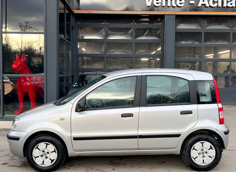 FIAT PANDA II 1.1 54 Cv 5 PORTES / CLIMATISATION KIT BLUETOOTH 32 900 Kms - GARANTIE 1 AN