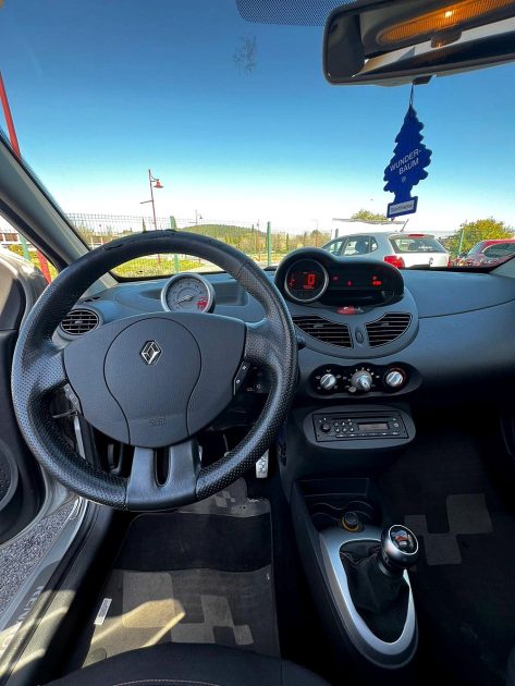 RENAULT TWINGO 2 RS 2009