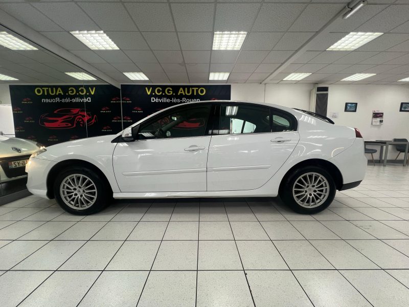 RENAULT LAGUNA III 1.5 dCi 110cv BLACK EDITION