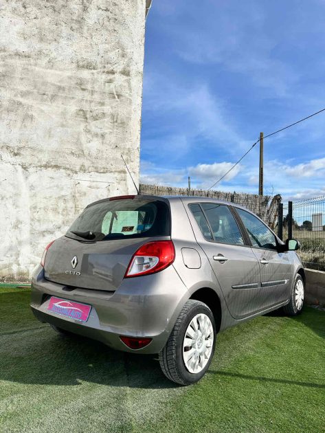 RENAULT CLIO III 2011