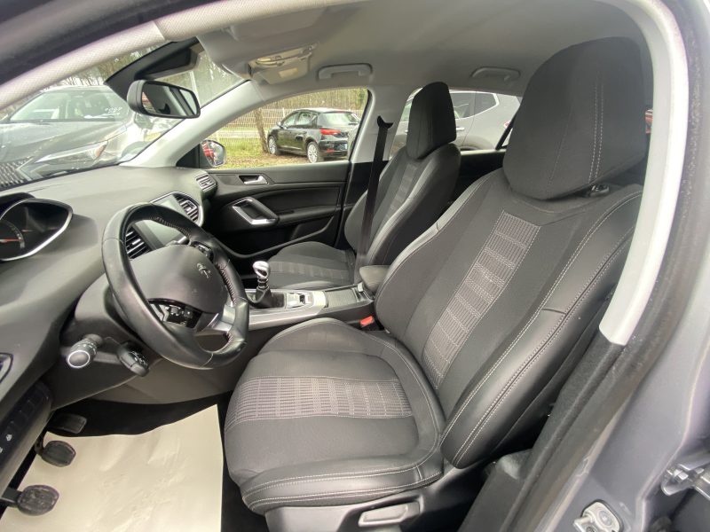 PEUGEOT 308 II 1.5 BLUEHDI 130 ALLURE