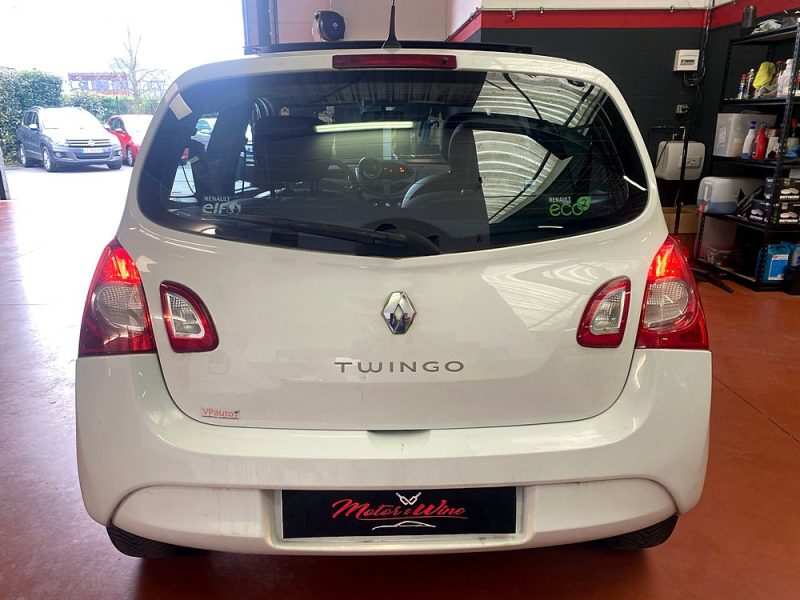 RENAULT TWINGO II 2013