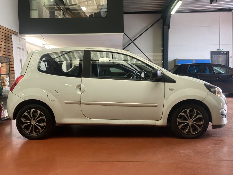 RENAULT TWINGO II 2013