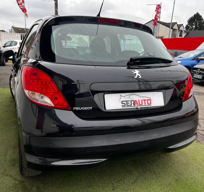 PEUGEOT 207 2012