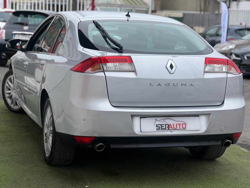 RENAULT LAGUNA III 2010