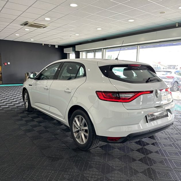 RENAULT MEGANE IV ZEN DCI 110 CV EDC 1ère Main Garantie 12 Mois