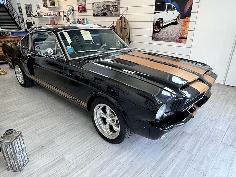 FORD MUSTANG FASTBACK V8 302 CI CLONE 350 HERTZ REPRISE POSSIBLE