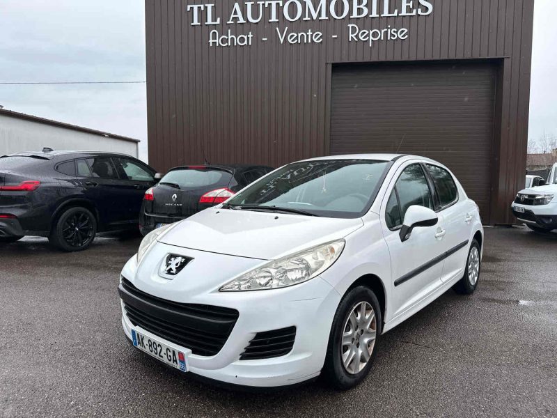 PEUGEOT 207 2010