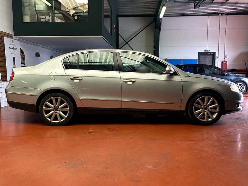 VOLKSWAGEN PASSAT 2008