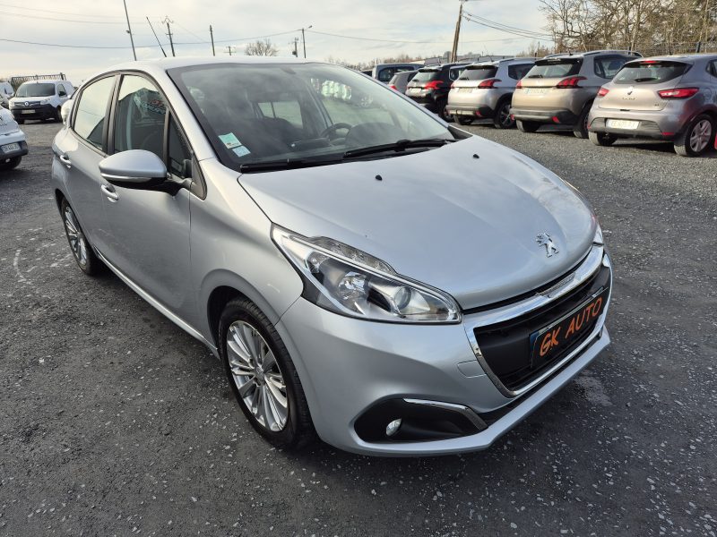 PEUGEOT 208 VTI 82CV 2017 59000 KM ALLURE 