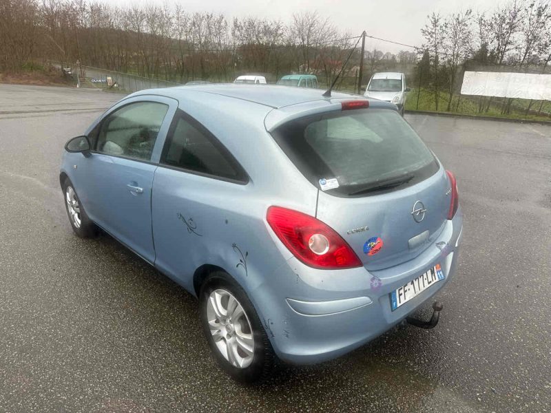 OPEL CORSA D 2008