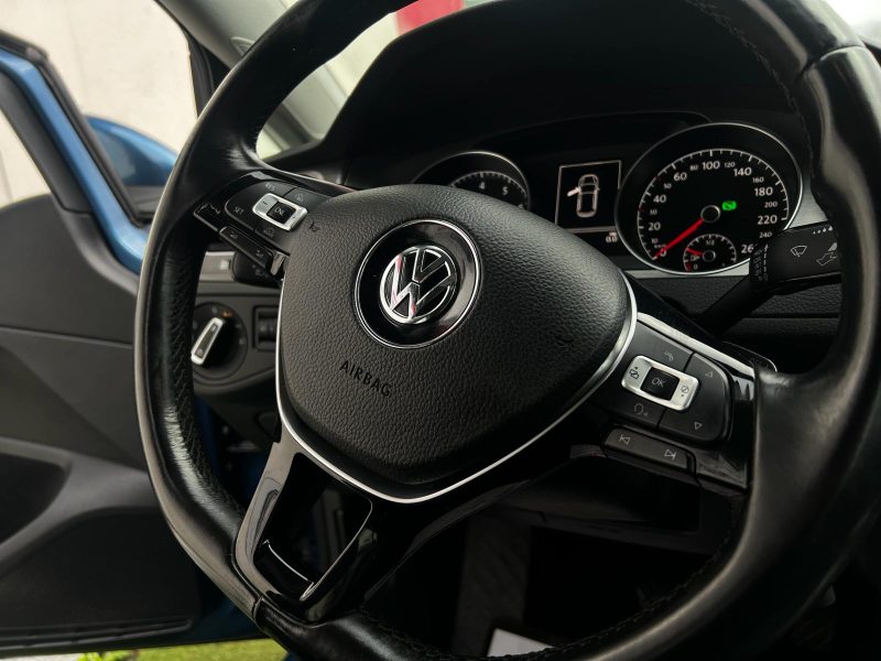 VOLKSWAGEN GOLF VII 2013