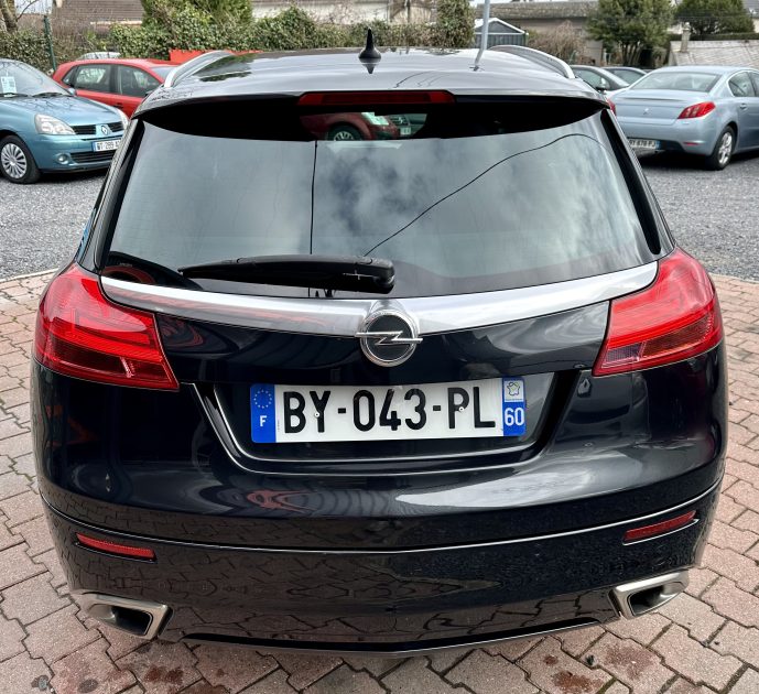 OPEL INSIGNIA Sports Tourer 2.8L V6 Turbo OPC 4x4 325cv GARANTIE 1 an / RÉVISER 