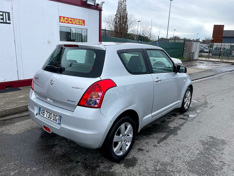 SUZUKI SWIFT III 2009