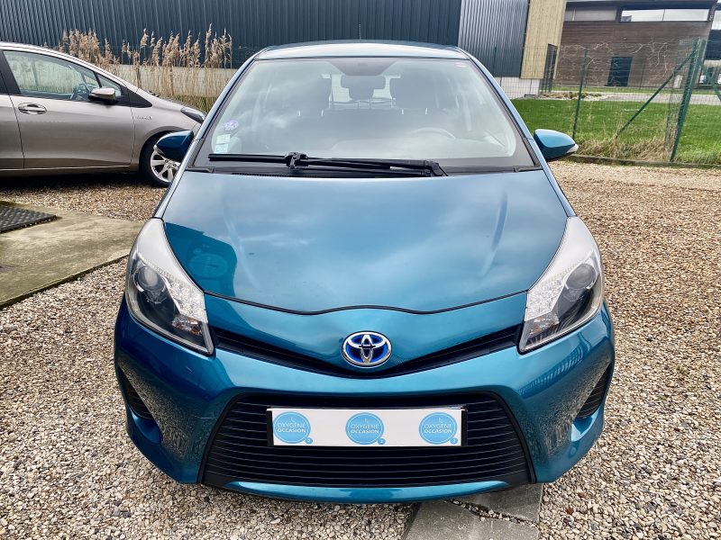 TOYOTA YARIS ACTIVE 2012