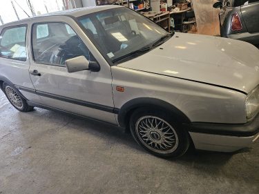 VOLKSWAGEN GOLF 1994 VR6 AUTOMATIQUE 3 PORTES TOIT OUVRANT