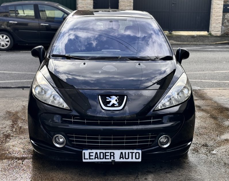 PEUGEOT 207  1.4 Sport payez en 4X !