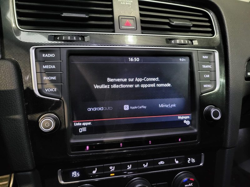 VOLKSWAGEN GOLF VII GTE 207 CV TOIT OUVRANT / CAMERA / SIEGES CHAUFFANTS / APLLE CARPLAY