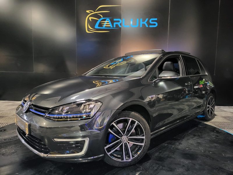 VOLKSWAGEN GOLF VII GTE 207 CV TOIT OUVRANT / CAMERA / SIEGES CHAUFFANTS / APLLE CARPLAY