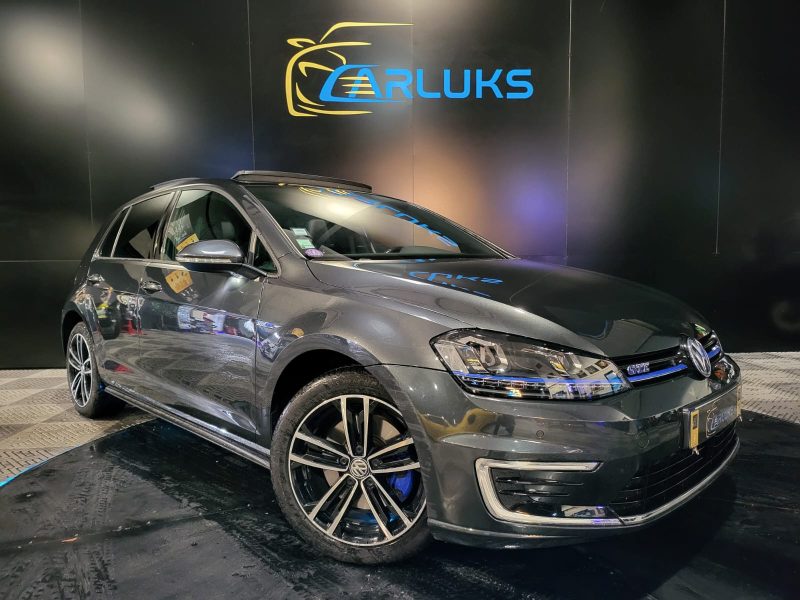 VOLKSWAGEN GOLF VII GTE 207 CV TOIT OUVRANT / CAMERA / SIEGES CHAUFFANTS / APLLE CARPLAY