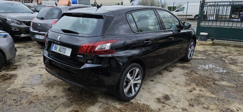 PEUGEOT 308 II 