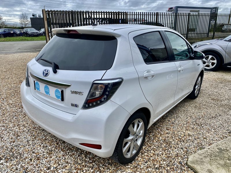 TOYOTA YARIS STYLE 2013