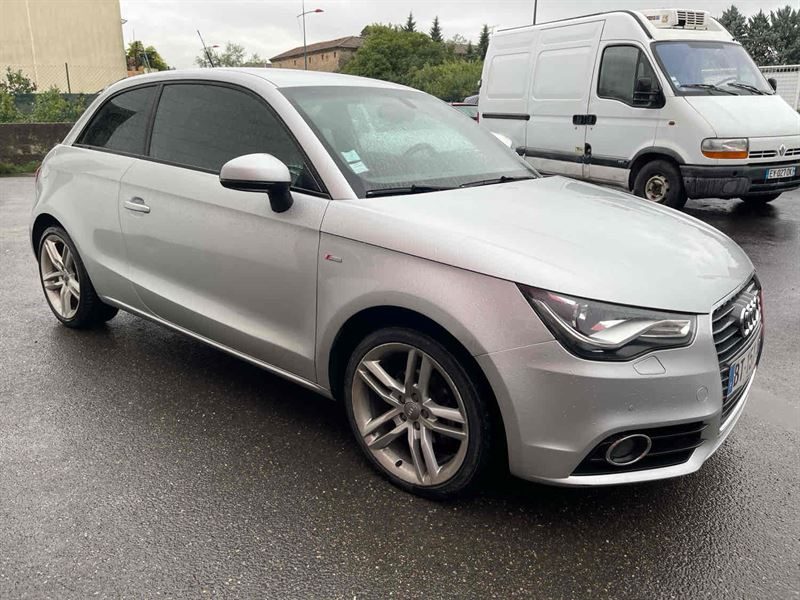 AUDI A1 1.6 TDI 90 S-LINE DSG