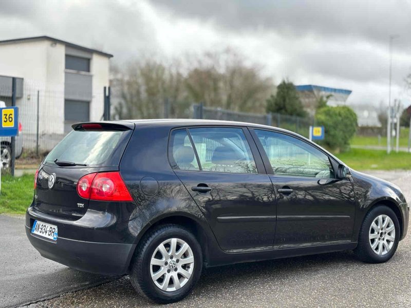 VOLKSWAGEN GOLF V 1.9 TDI 90 CONFORT