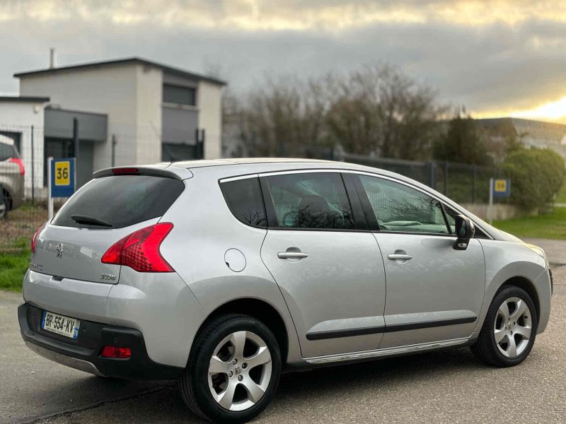 PEUGEOT 3008 1.6 HDi 1560cm3 112cv