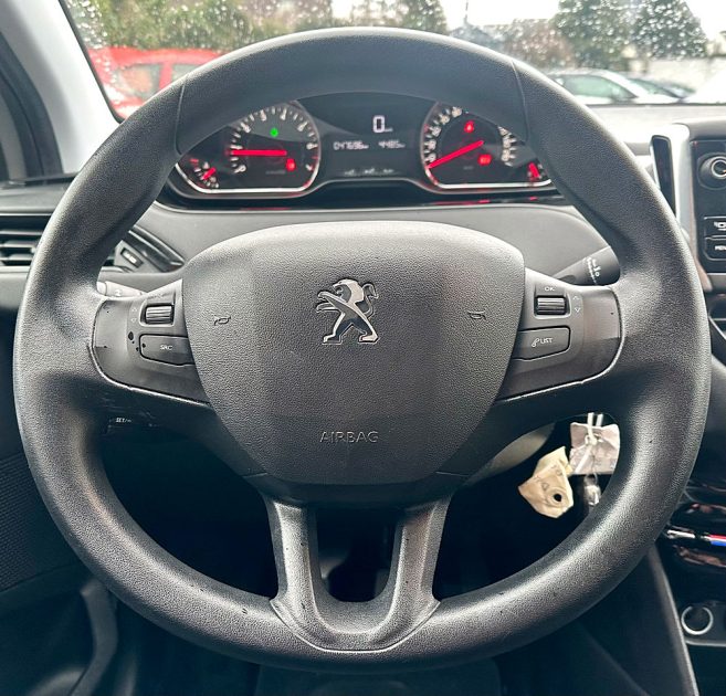 PEUGEOT 208 I 2014