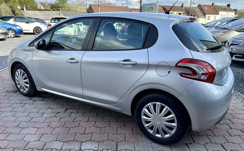 PEUGEOT 208 I 2014