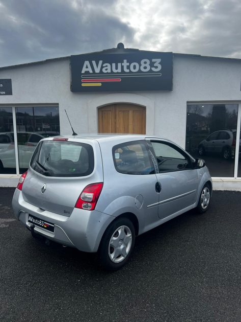 RENAULT TWINGO 2 2011