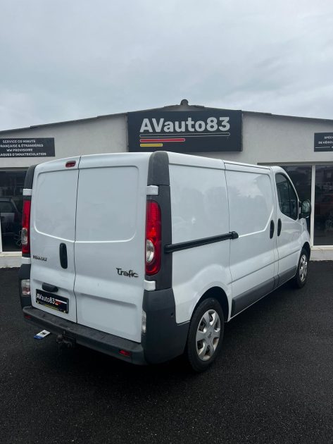 RENAULT TRAFIC 2012 2.0 dci 120