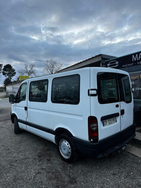 RENAULT MASTER II 9 PLACES 2006