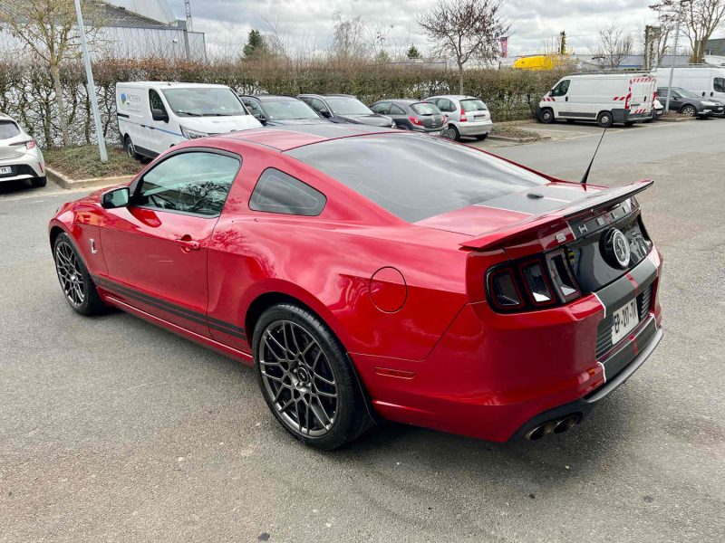 FORD MUSTANG 5.8L SHELBY GT500 2012