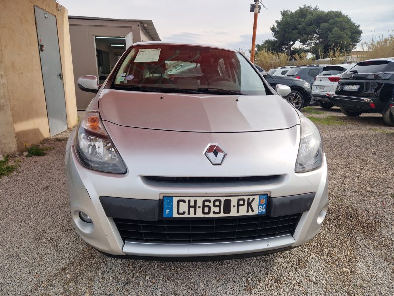 RENAULT CLIO III 1,2 75CH AUTHENTIQUE 1,2 75CH 