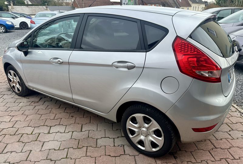 FORD FIESTA VI 2009