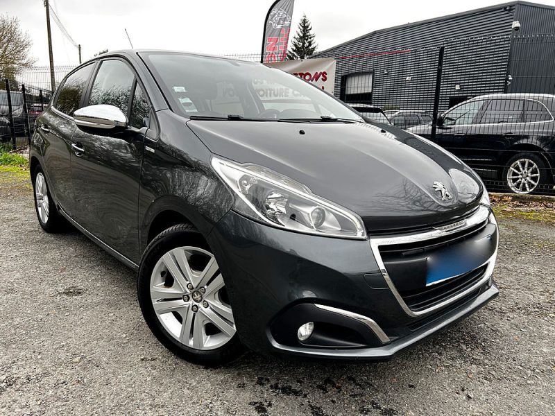 PEUGEOT 208  2017