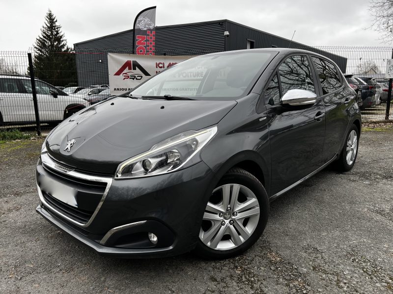 PEUGEOT 208  2017